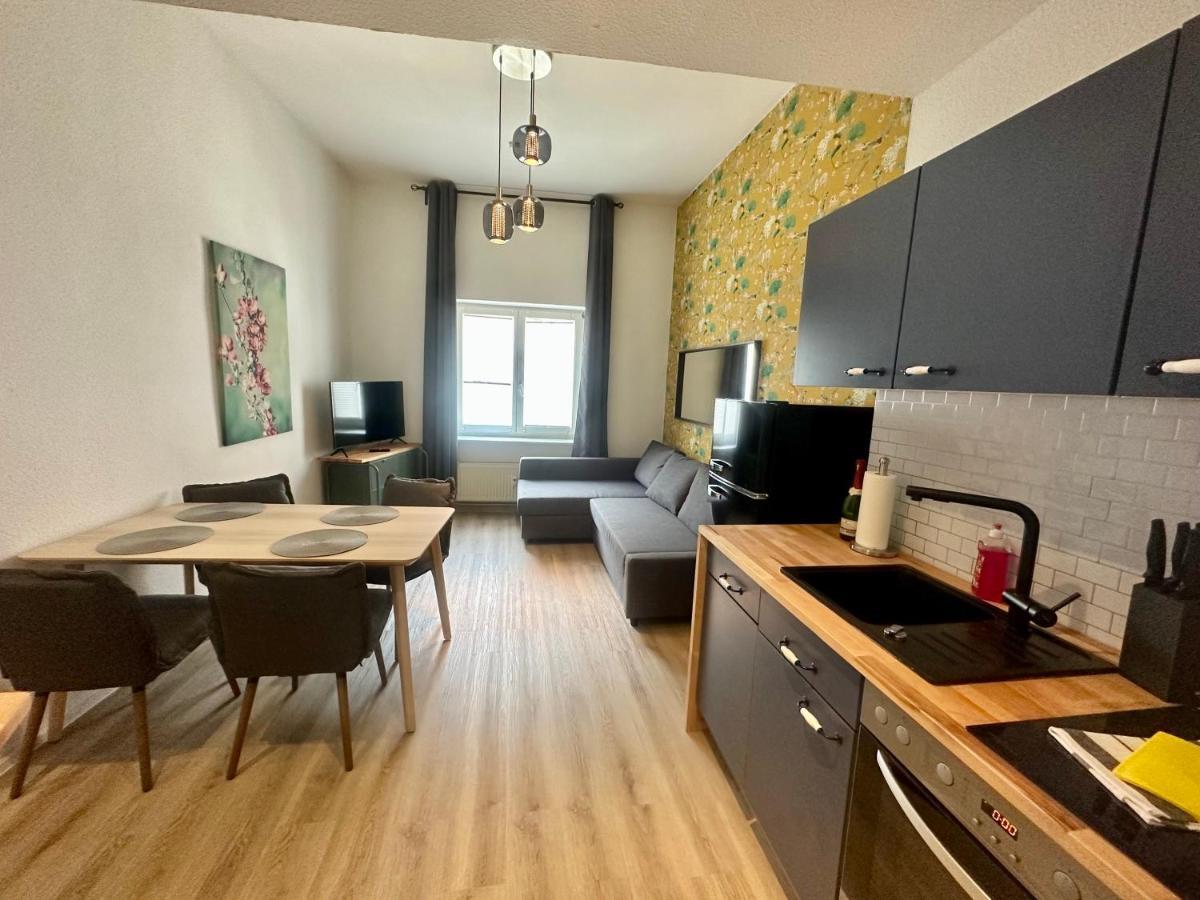 Apartment Zum Gelben Kolibri Inkl. Parkplatz Érfurt Exterior foto